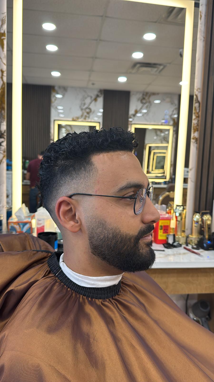 Sleek taper cut finish